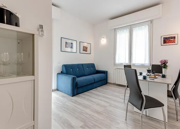 Frullhouse - Sweet Dreams In Apartamento *